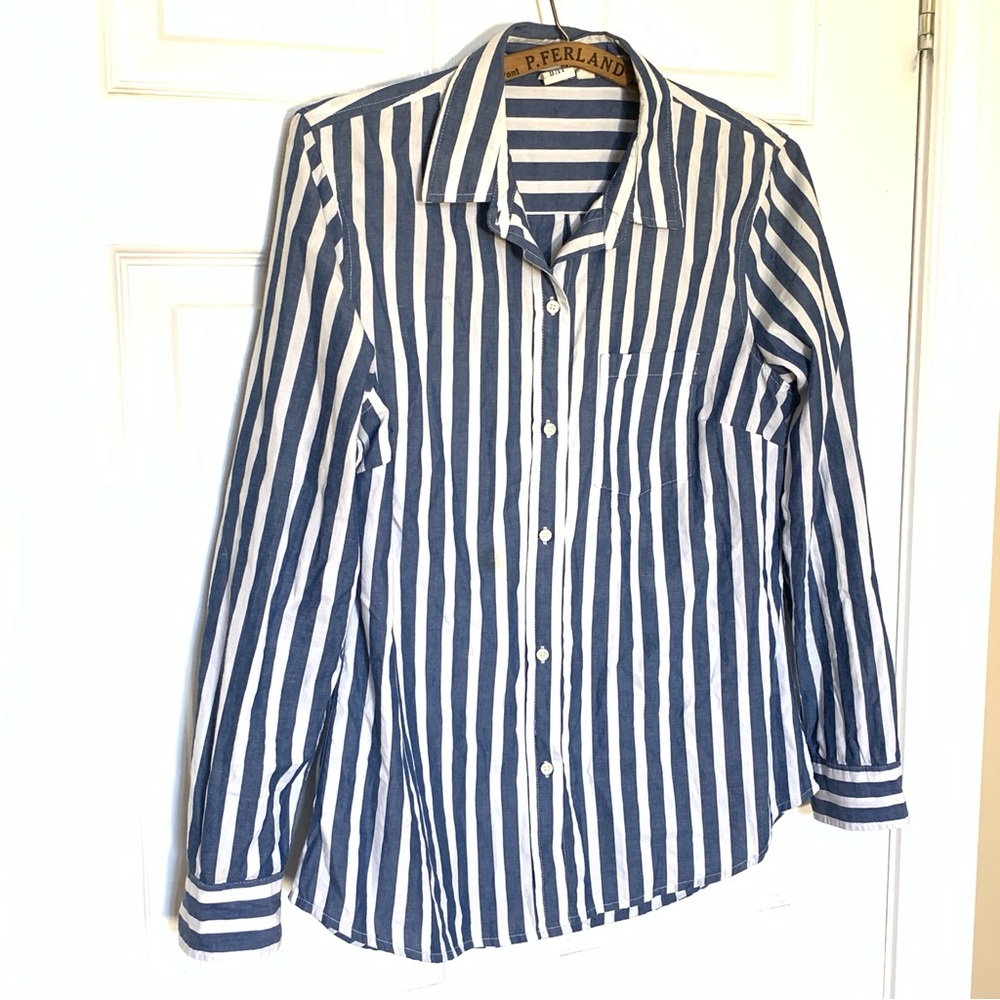 GAP Navy White Striped Button-Up Shirt 100% Cotton Long Sleeve Women’s Medium